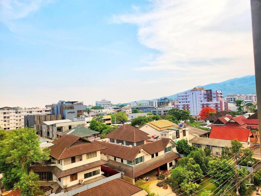 Palm Springs Condo Chiang Mai Bagian luar foto